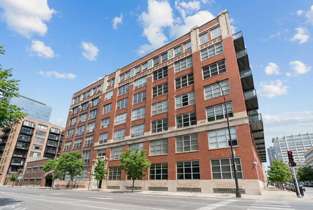 333 S Des Plaines St. #306, Chicago, IL 60661