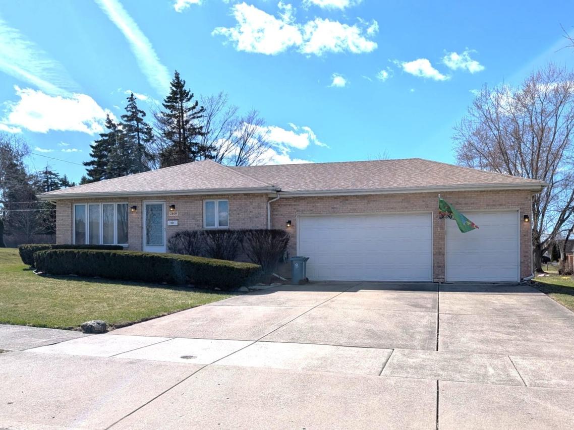 [Address Hidden by Seller], Crest Hill, IL 60403