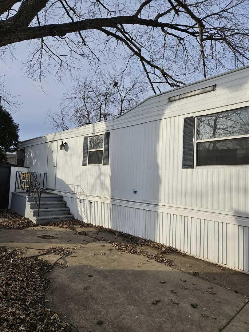 8800 S Harlem Ave. #1308, Bridgeview, IL 60455