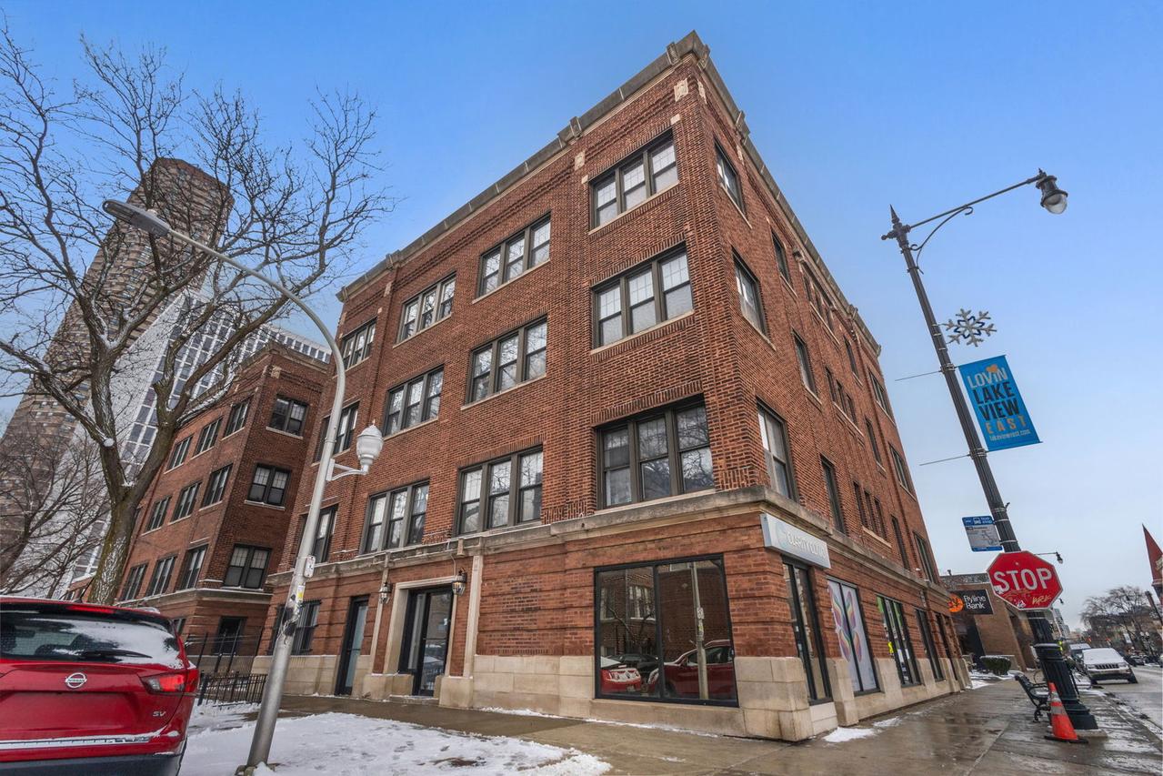 741 W Waveland Ave. #3, Chicago, IL 60613