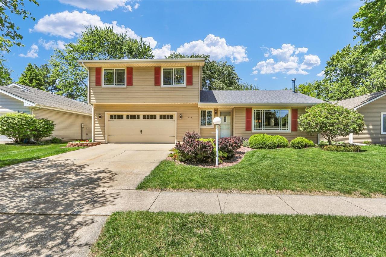 613 Crestview Dr., Champaign, IL 61822
