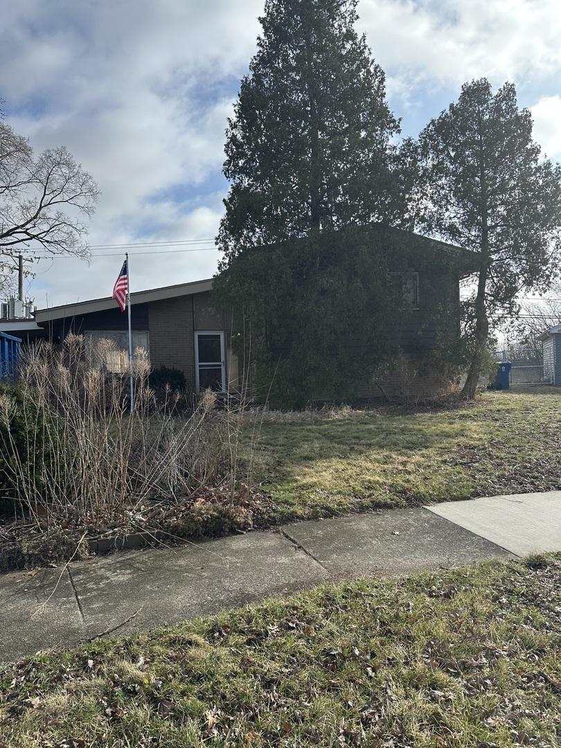 607 Enterprise Rd., Chicago Heights, IL 60411