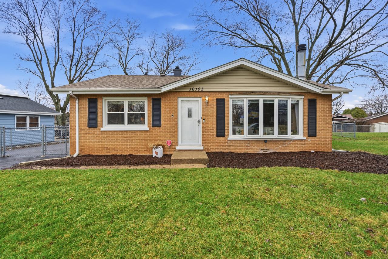 16103 Beth Ct., Oak Forest, IL 60452