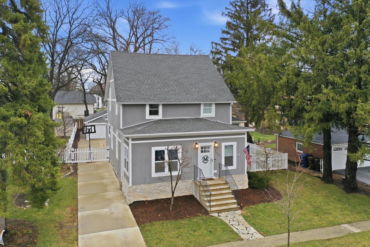 239 Oregon St., Frankfort, IL 60423