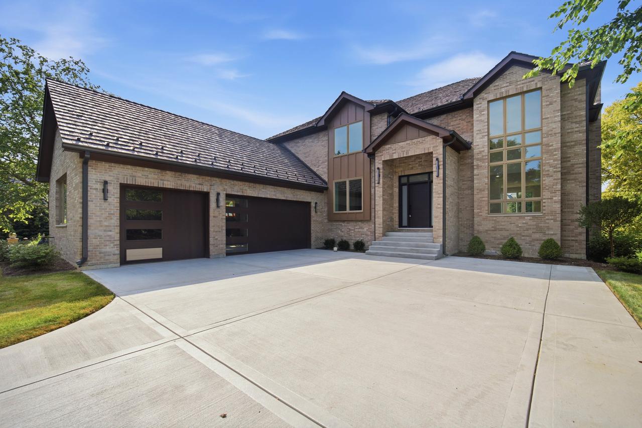 7234 Roxbury Ct., Long Grove, IL 60060