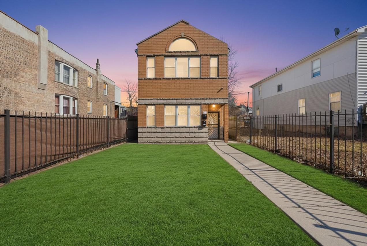 6331 S Justine St., Chicago, IL 60636