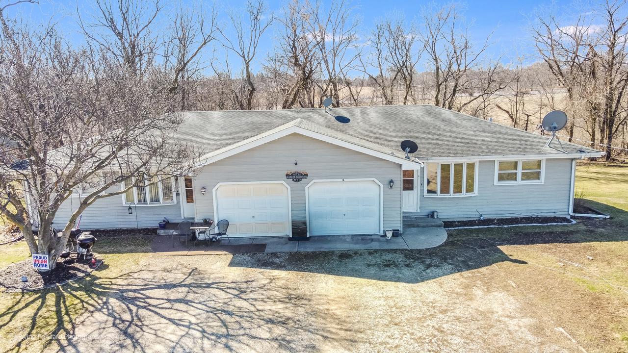 40W791 Big Timber Rd., Hampshire, IL 60140