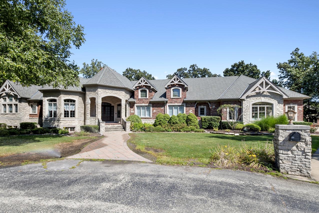 50 Elizabeth Ln., Palos Park, IL 60464