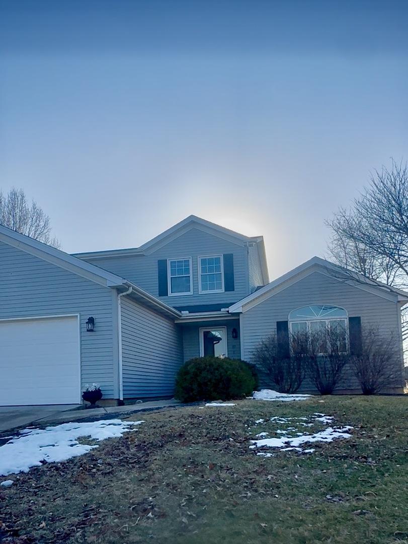 17 Lexis Ct., Bloomington, IL 61704