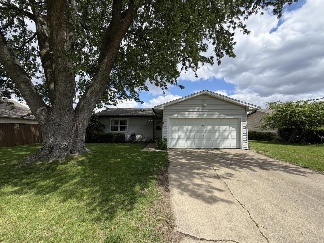 1304 Greenridge Dr., Urbana, IL 61802