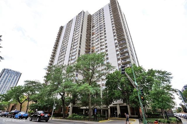 1255 N Sandburg Ter. #806, Chicago, IL 60610