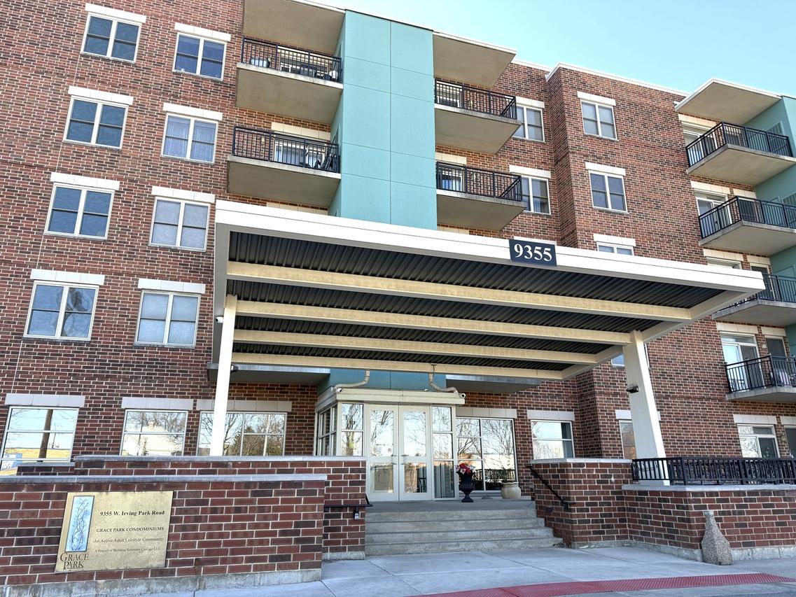 9355 Irving Park Rd. #103, Schiller Park, IL 60176