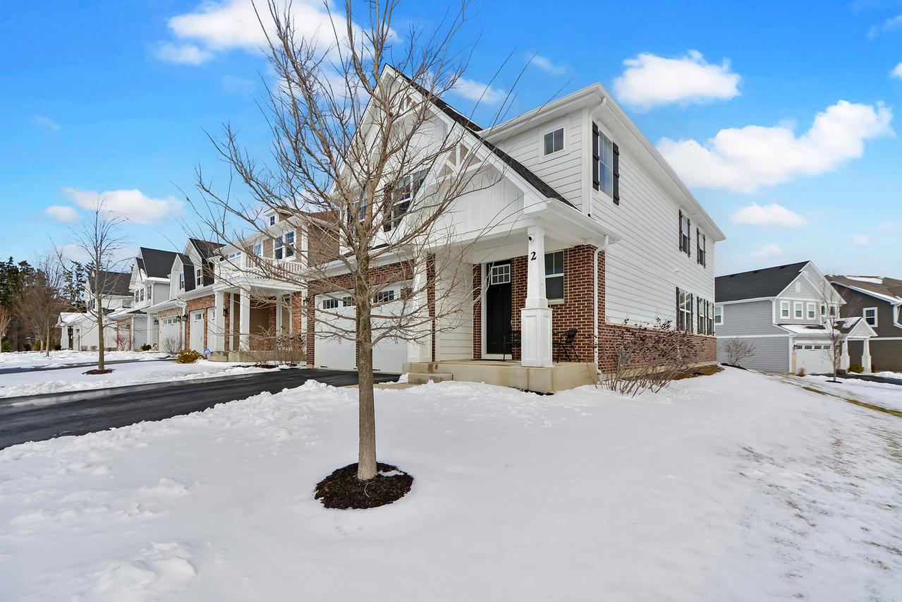 2 Potter Ct., Hawthorn Woods, IL 60047