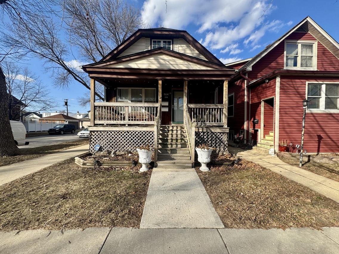 5758 W Warwick Ave., Chicago, IL 60634