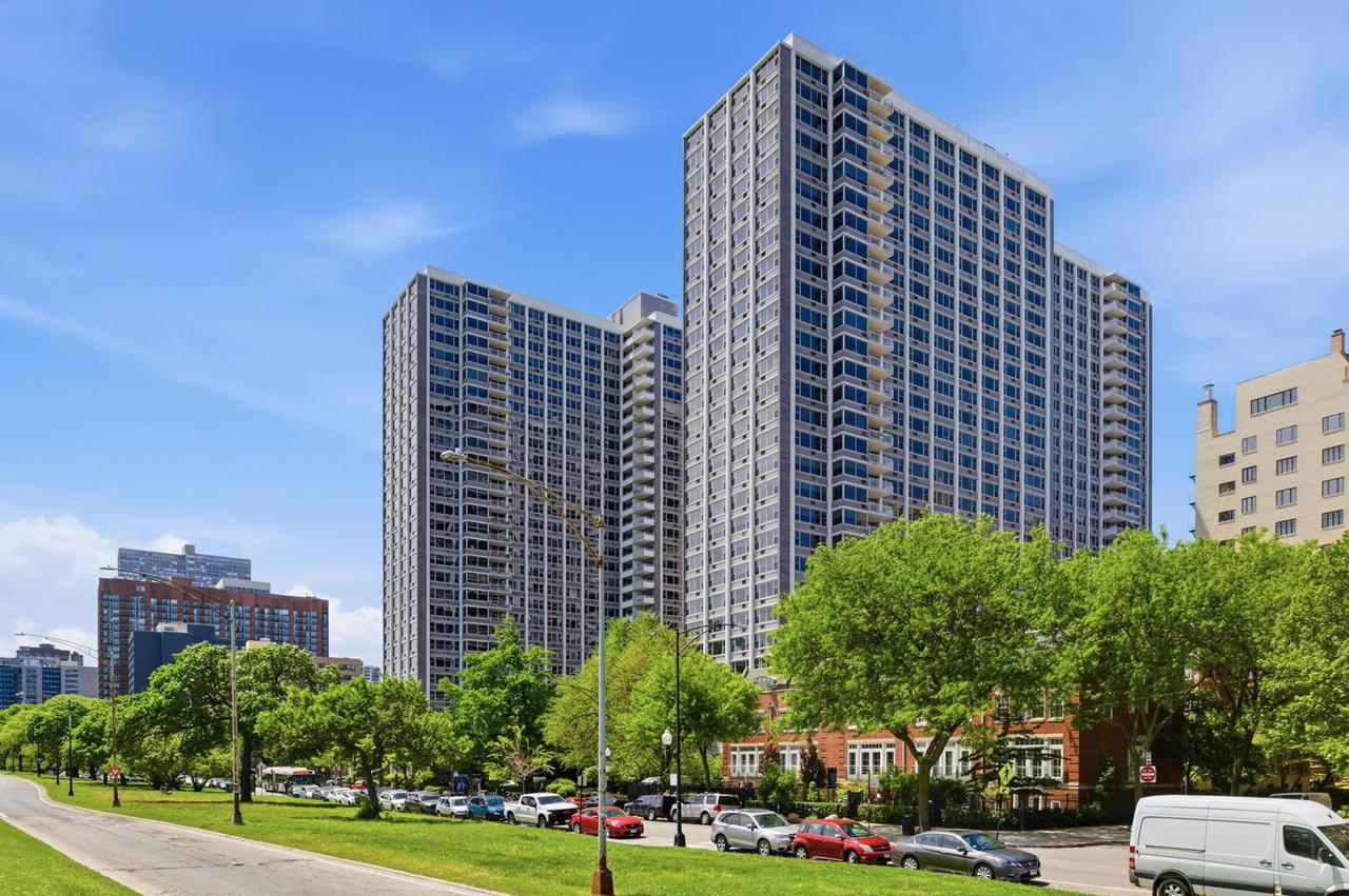 4250 N Marine Dr. #2014, Chicago, IL 60613