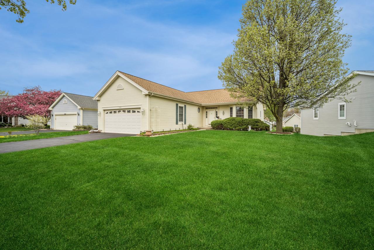 592 Rose Ln., Bartlett, IL 60103