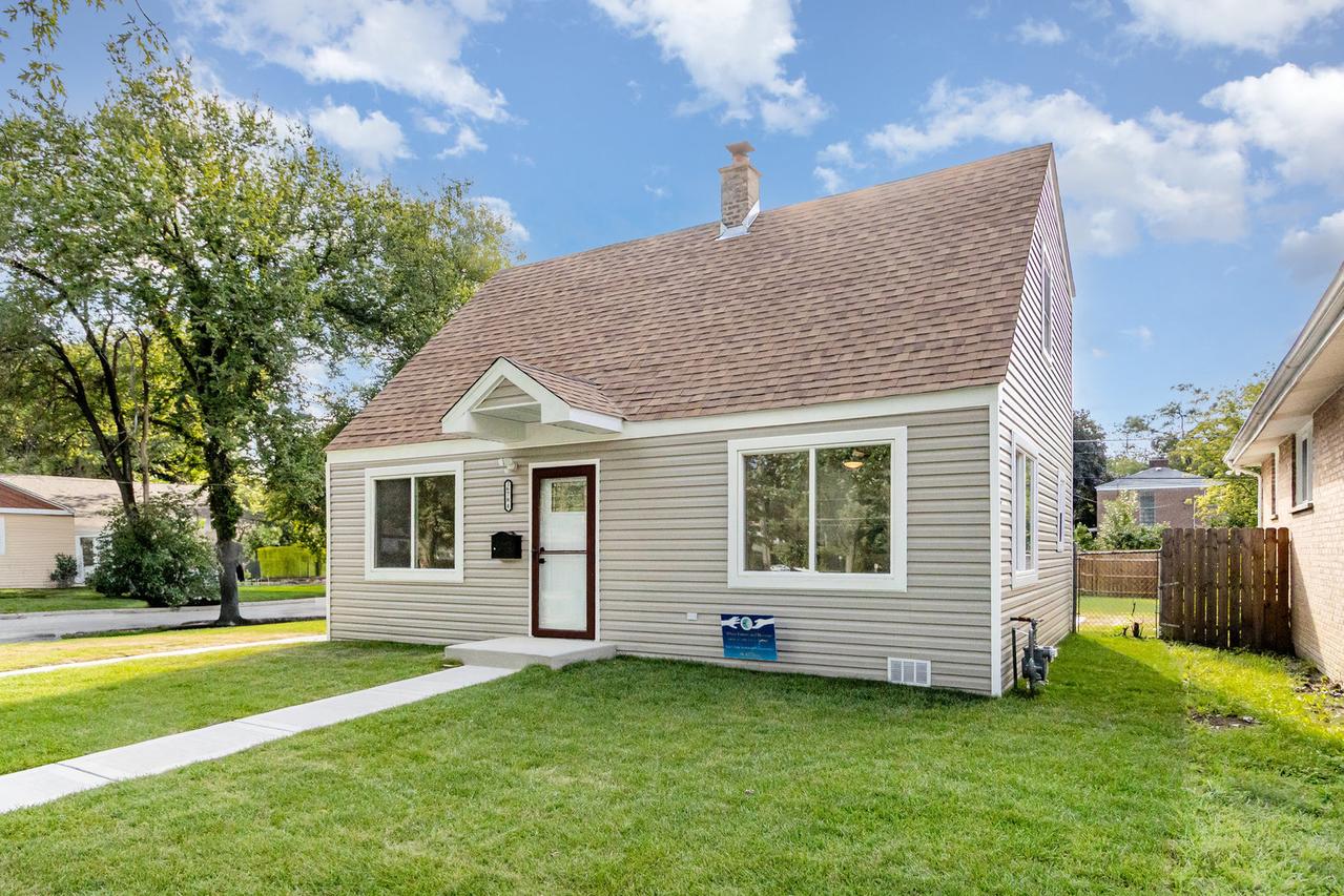 16784 Anthony Ave., Hazel Crest, IL 60429