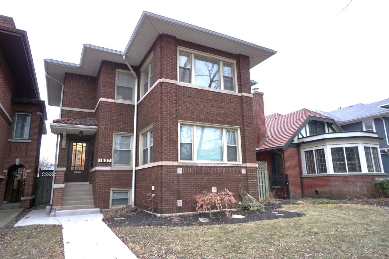 1537 W Juneway Ter., Chicago, IL 60626