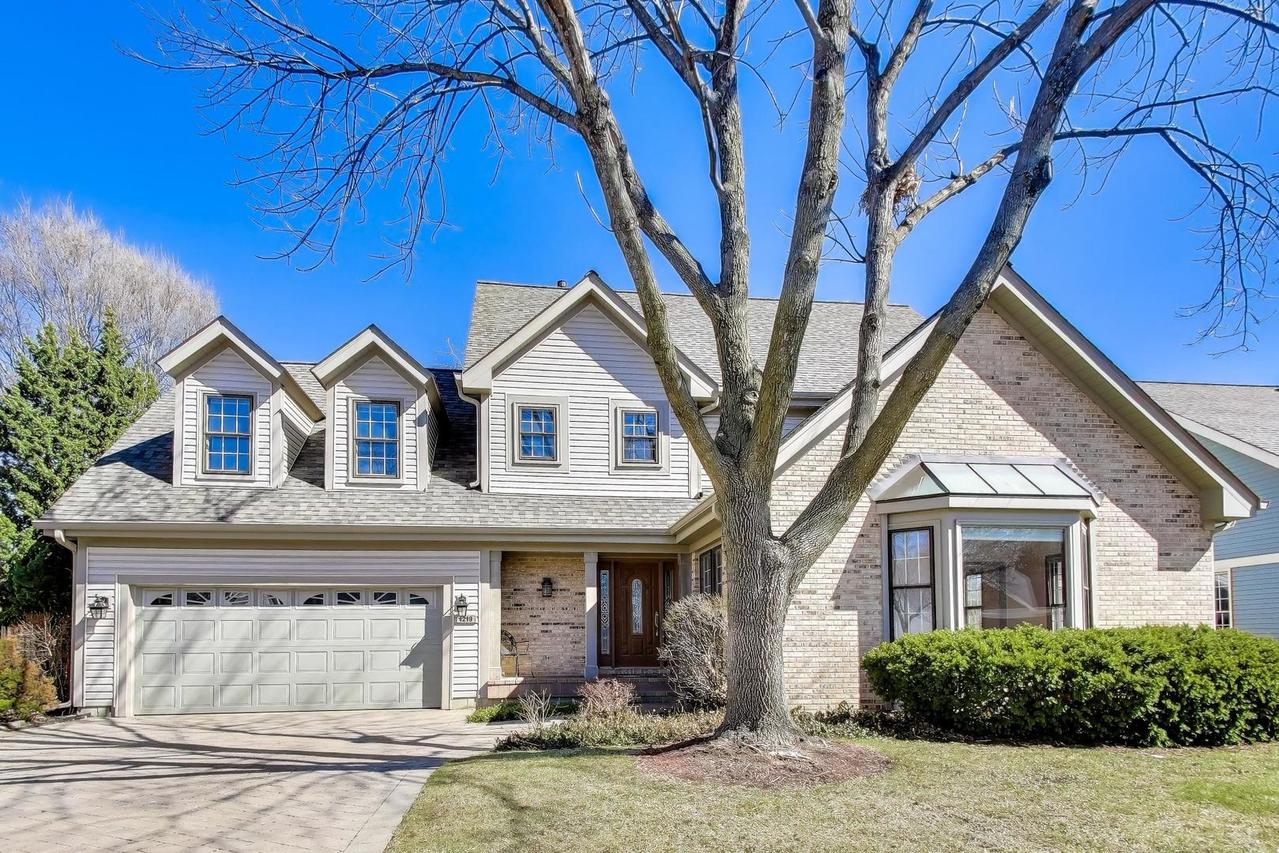 1219 Montego Ct., Elk Grove Village, IL 60007