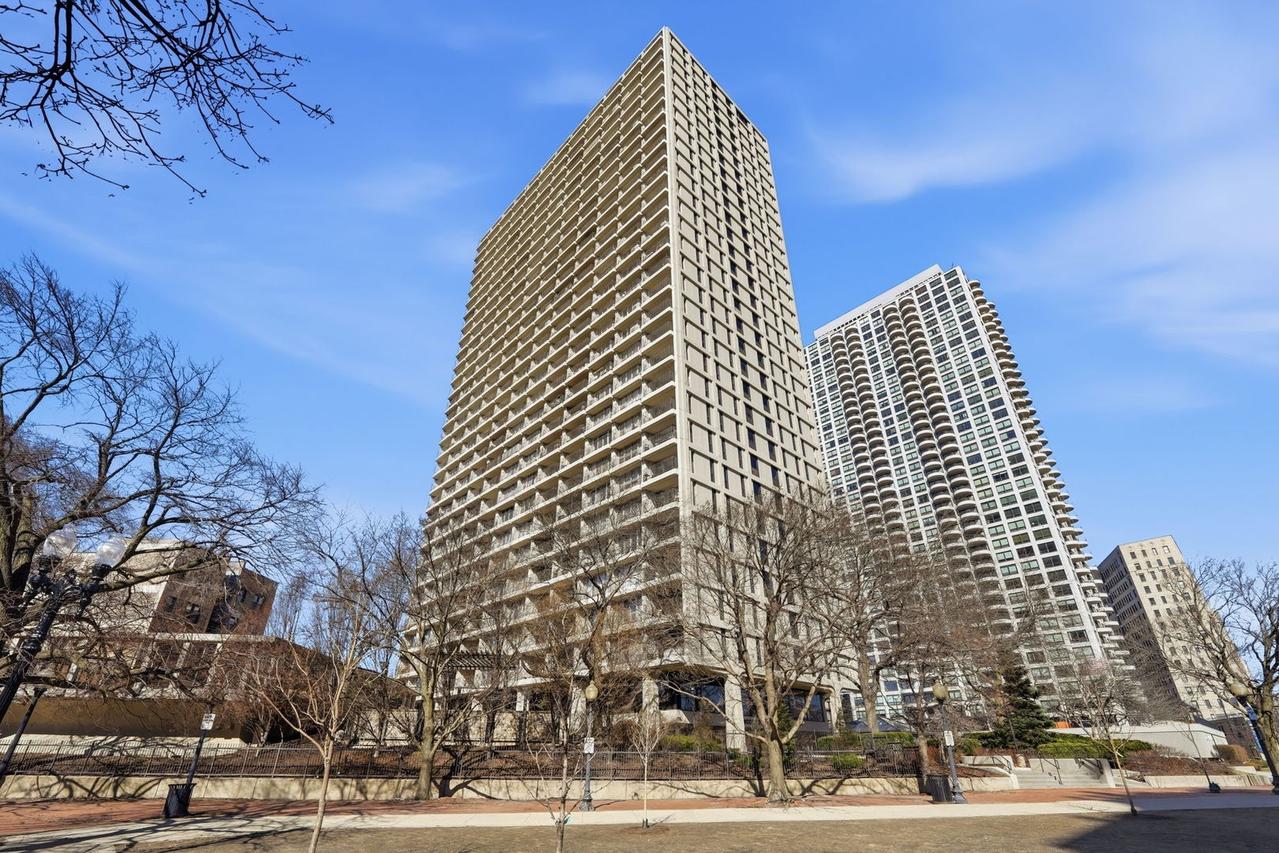 1960 N Lincoln Park West #2709, Chicago, IL 60614