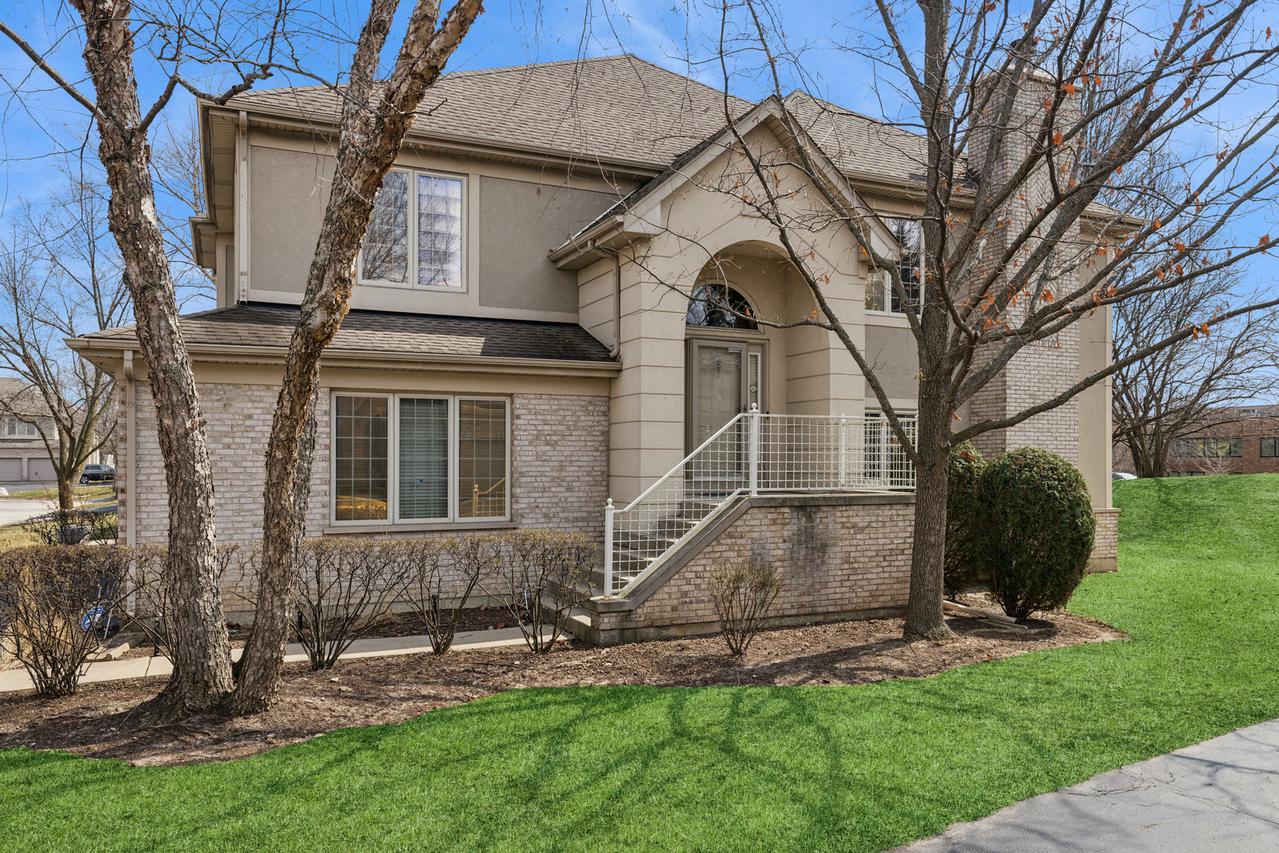 54 Beaconsfield Ct., Lincolnshire, IL 60069