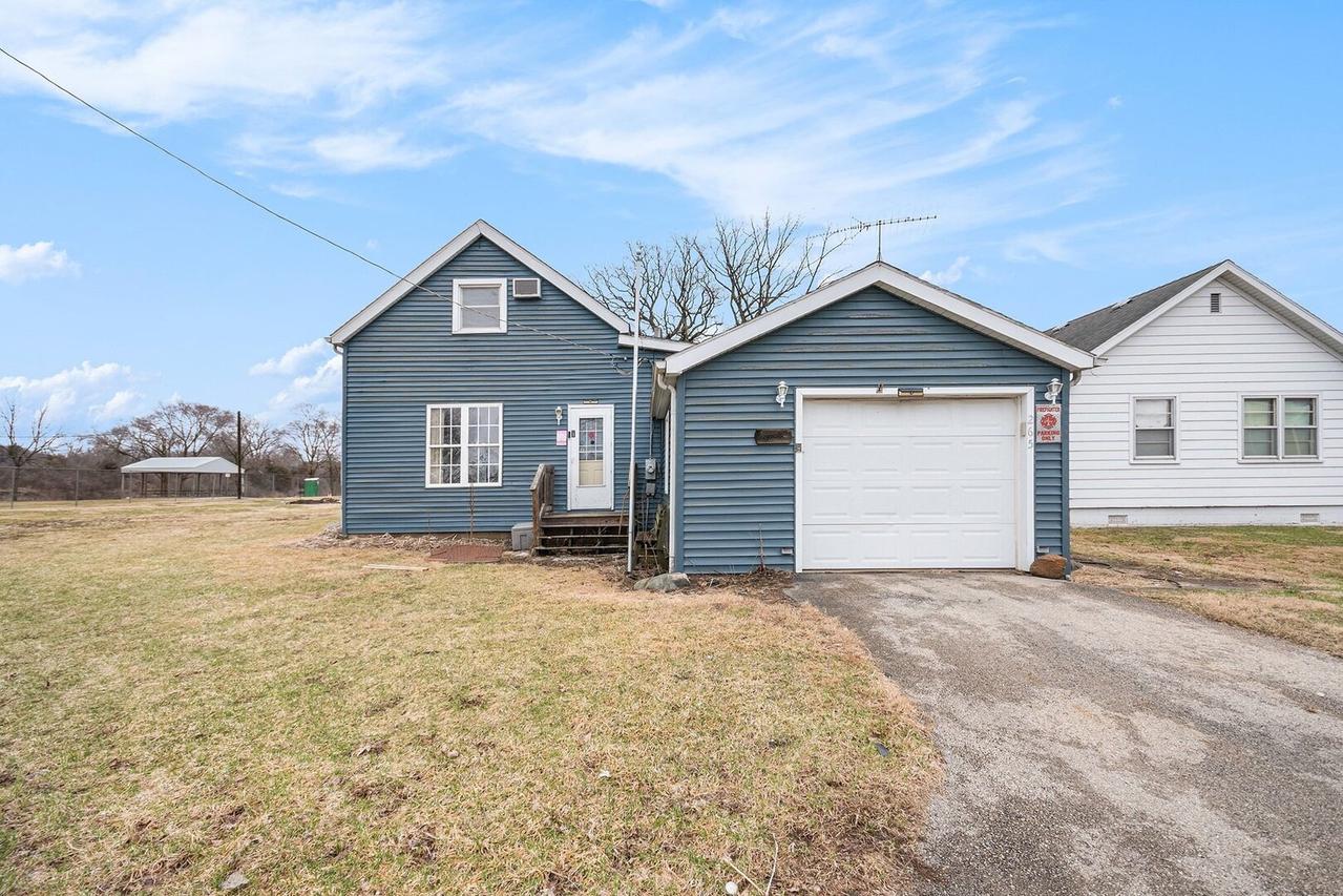 265 N Monroe St., South Wilmington, IL 60474