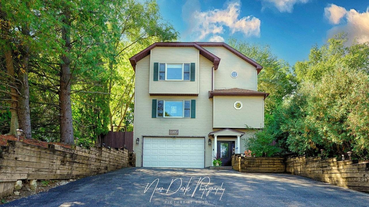 127 E Grand Ave., Fox Lake, IL 60020