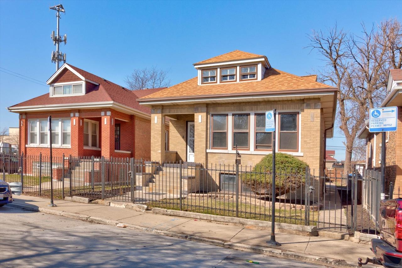 4356 W Cullerton St., Chicago, IL 60623