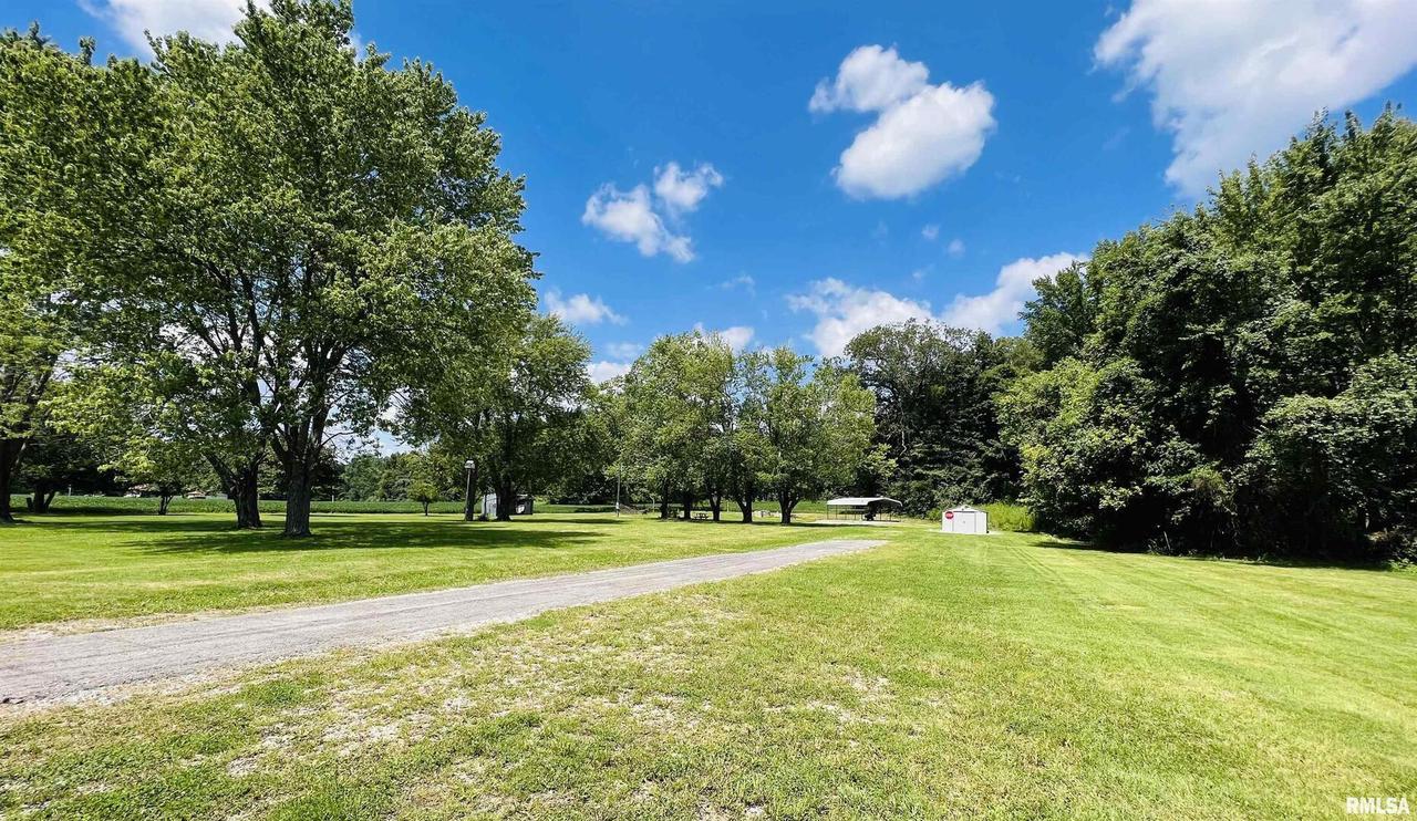 16758 Newell Rd., Tamms, IL 62988