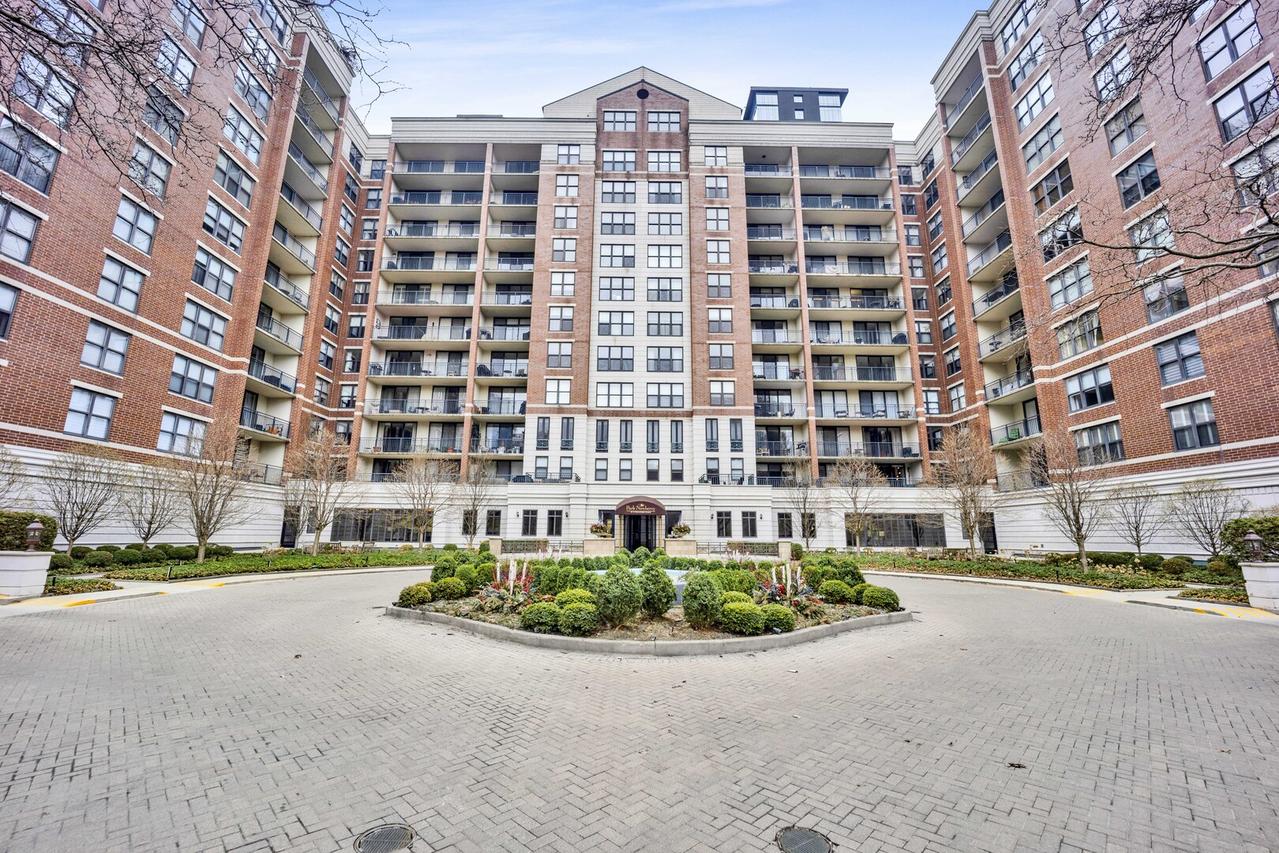 [Address Hidden by Seller], Chicago, IL 60610