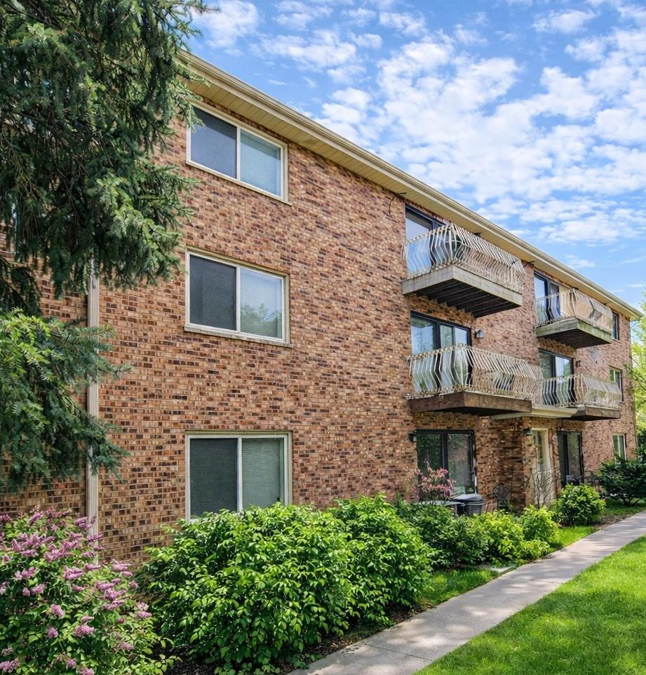 4522 N Milwaukee Ave. #3E, Chicago, IL 60630