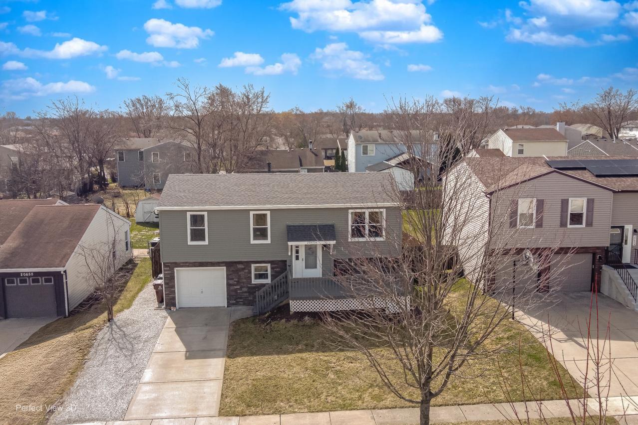 20656 S Graceland Ln., Frankfort, IL 60423