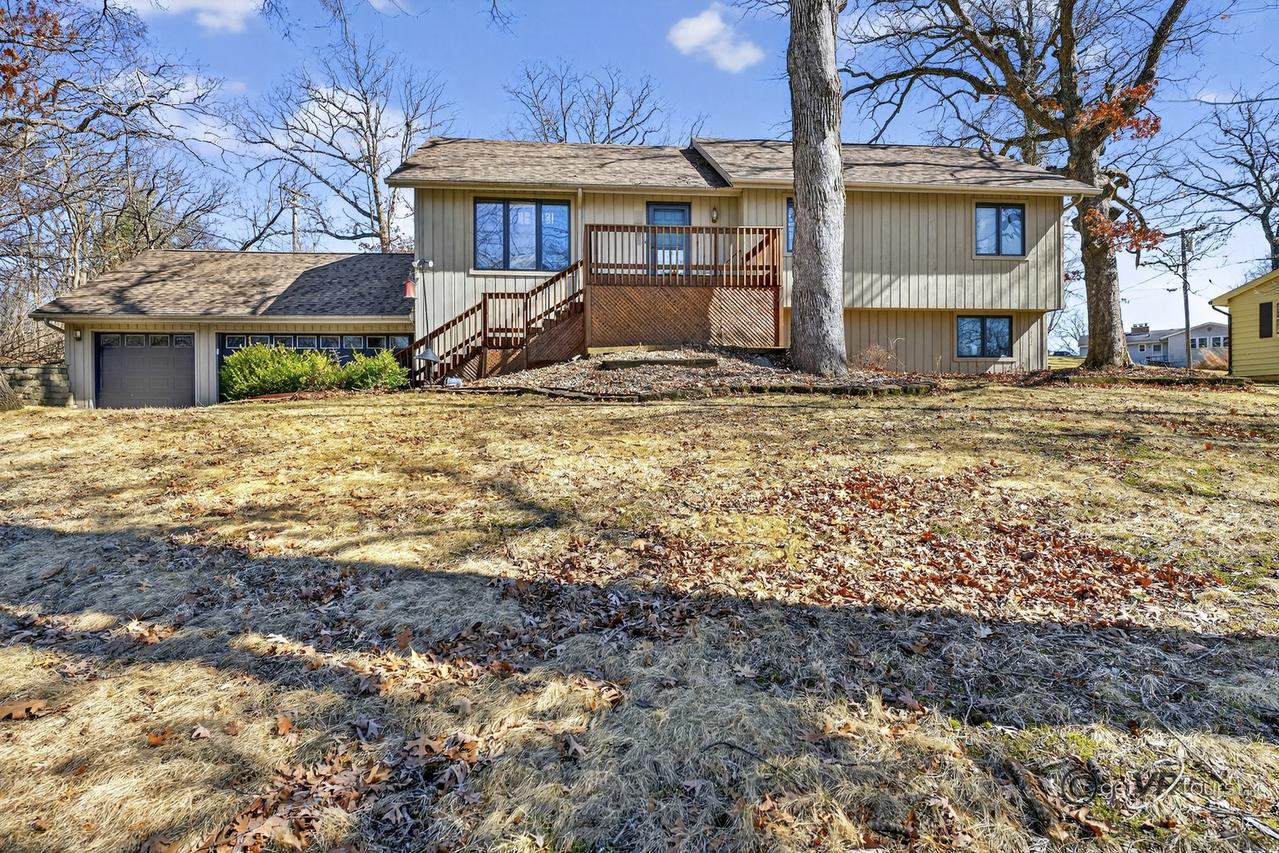 1731 S Demeter Dr., Freeport, IL 61032