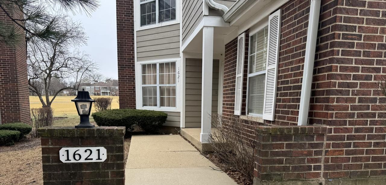 1621 Glengarry Ct., Algonquin, IL 60102