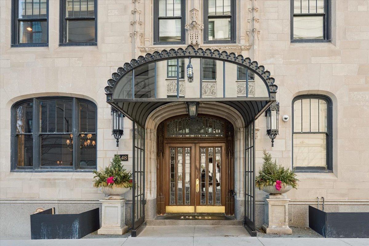 1448 N Lake Shore Dr. #3C, Chicago, IL 60610
