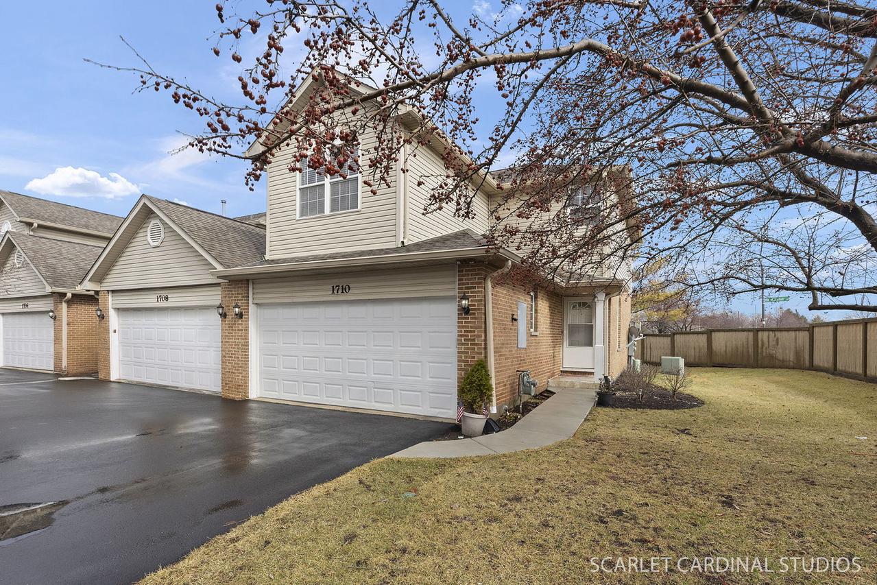 1710 Windward Ave., Naperville, IL 60563