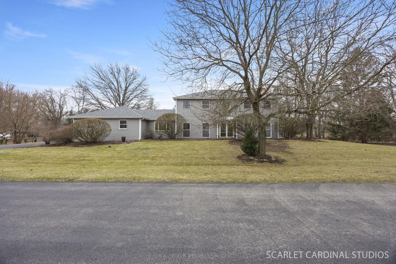 29W509 Point Oak Dr., Warrenville, IL 60555