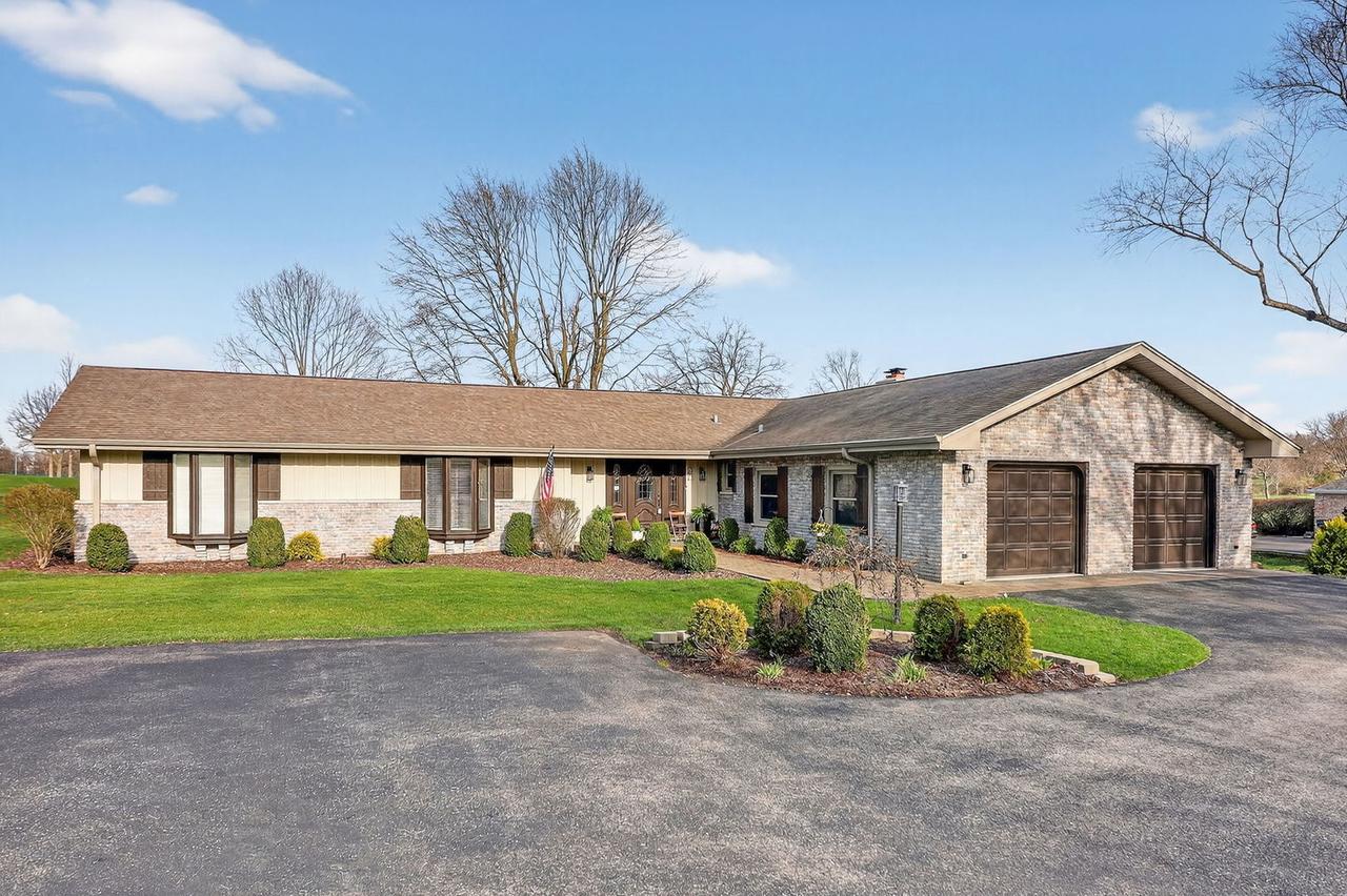 686 Golf Club Ln., Frankfort, IL 60423