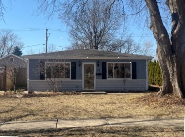 16 N Fairlawn Ave., Mundelein, IL 60060