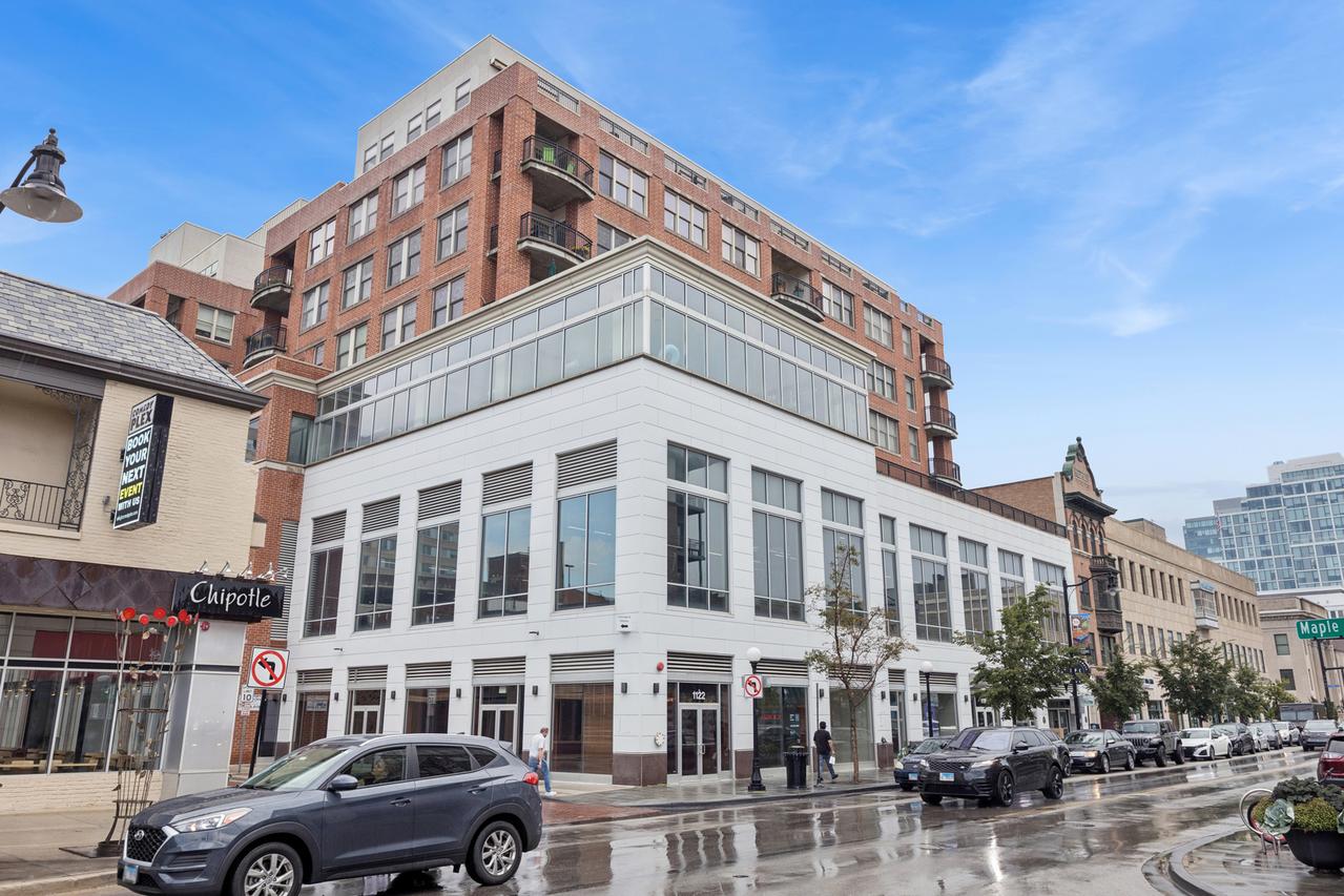 1124 Lake St. #511, Oak Park, IL 60301