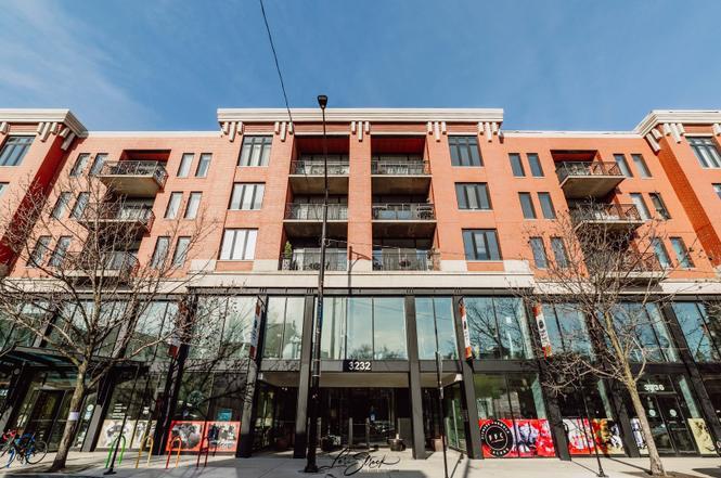3232 N Halsted St. #D707, Chicago, IL 60657