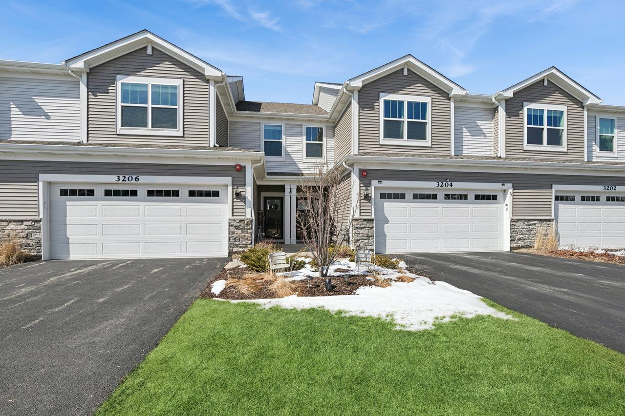 3206 Martini St., Mundelein, IL 60060