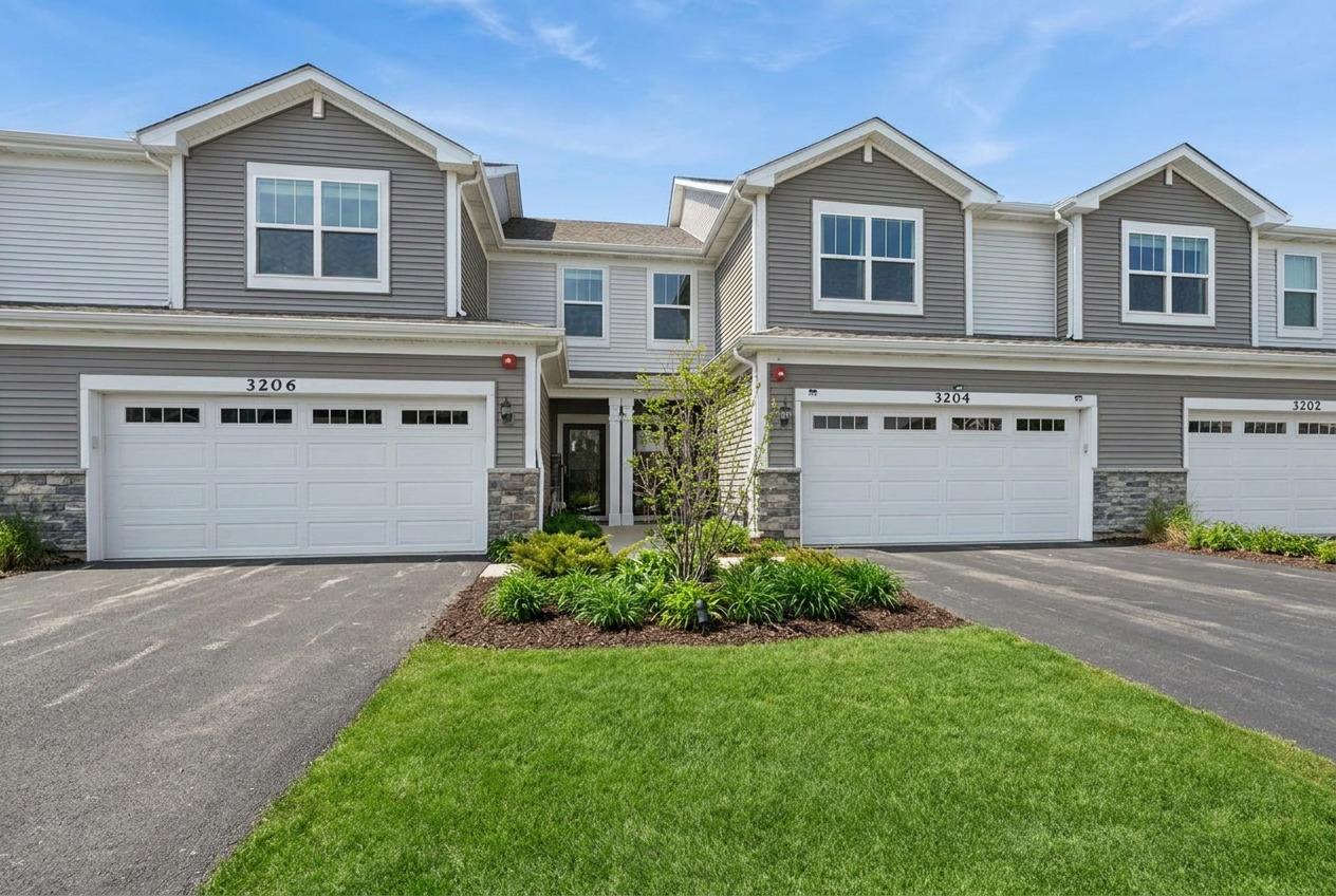 3206 Martini St., Mundelein, IL 60060
