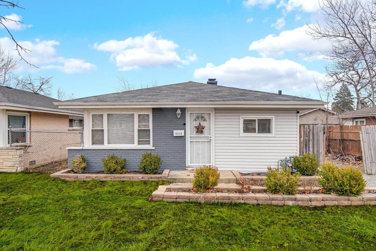 16145 Hermitage Ave., Markham, IL 60426