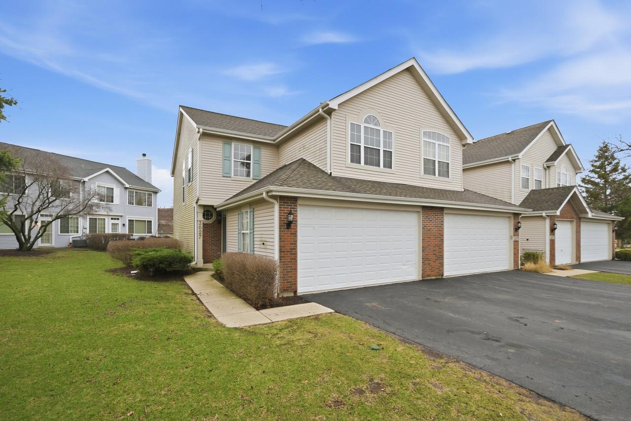 3027 Anton Dr., Aurora, IL 60504