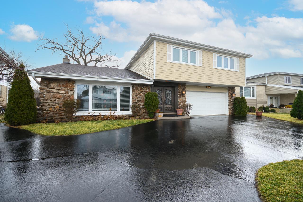 9833 N Lauren Ln., Niles, IL 60714