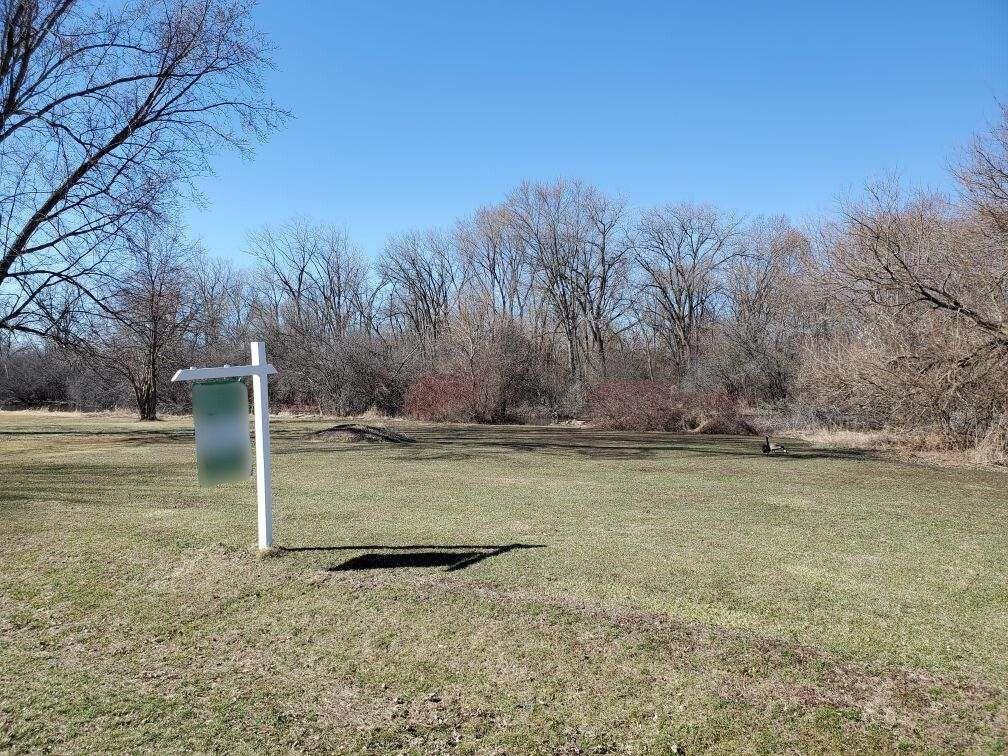 Lot 20 Holiday Dr., Holiday Hills, IL 60051