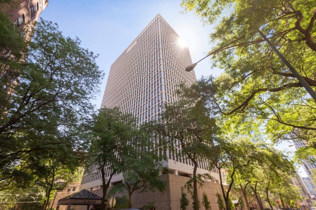 1 E Scott St. #2002, Chicago, IL 60610