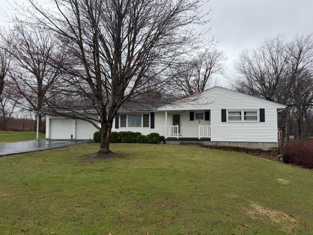 5563 Stone Rd., Clinton, IL 61727