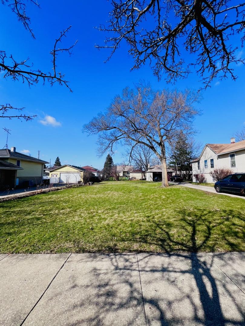 4530 Arthur Ave., Brookfield, IL 60513